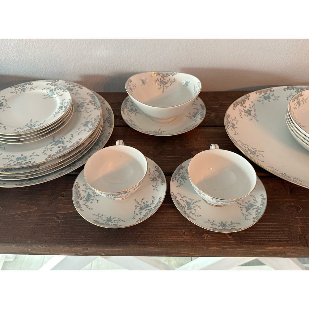 Vintage Imperil Seville Dinner Chine, Signed by Artist 24 Pieces Set for 4 - Picture 5 of 5